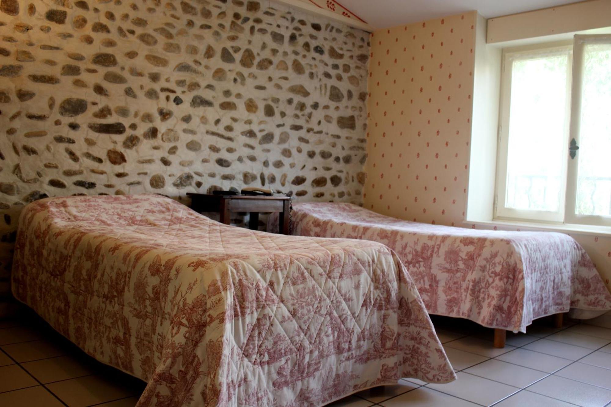Hotel Poste Et Champanne ブリウド 部屋 写真